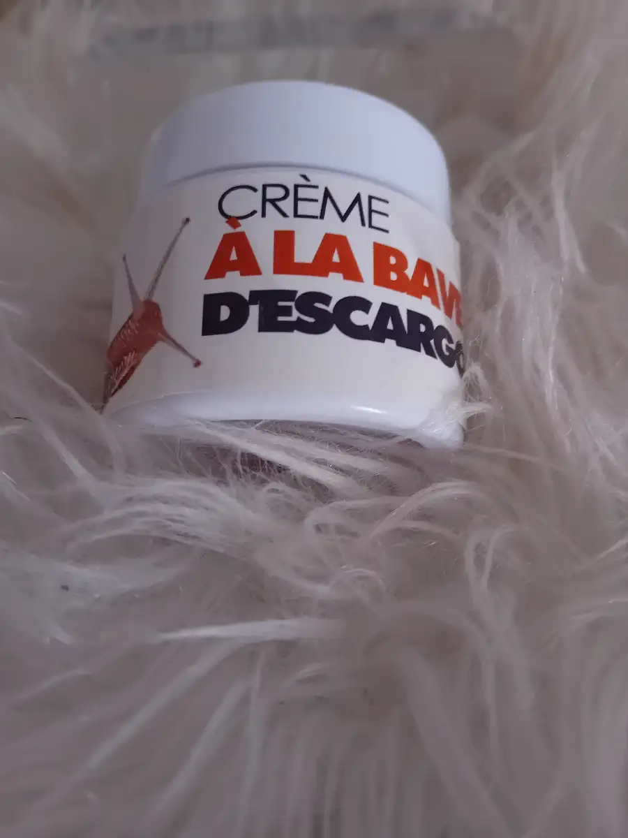 Crème visage à la bave d'escargot